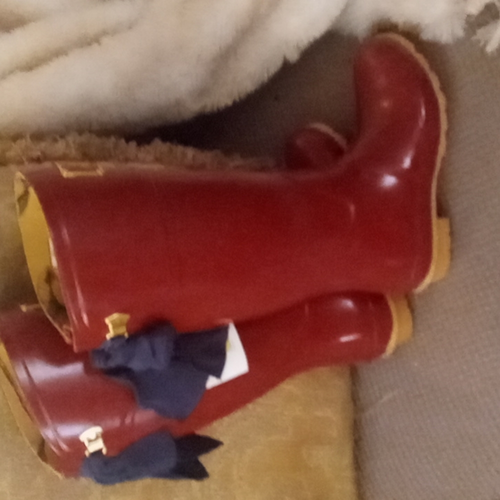 COPY - 🎀NWT-Joules Rain Boots w Navy Bows🎀🎀🎀….Still Available 🎁🎁